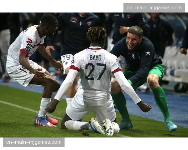 马赛官方公布对阵克莱蒙大名单，多名主力伤愈回归训练